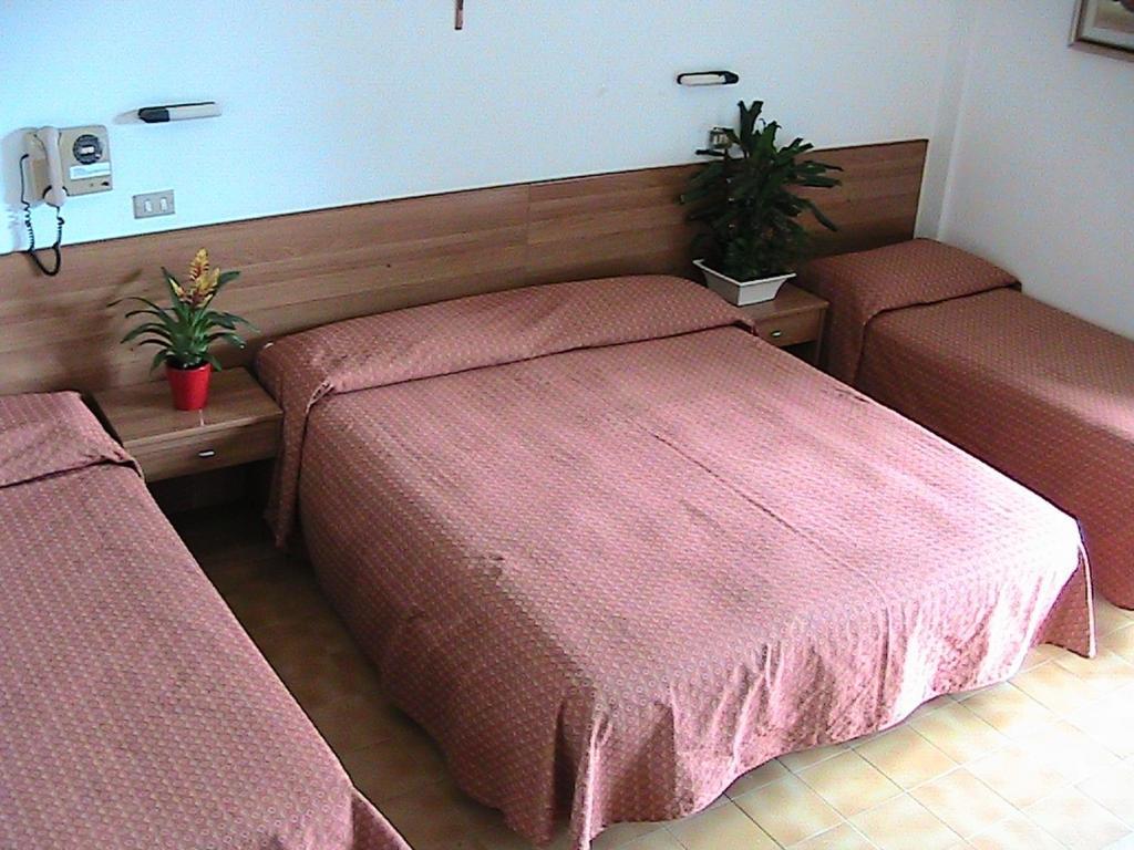 Hotel Universo Rimini Bilik gambar